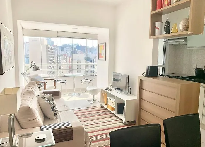 AP na cobertura 2 quartos com internet, garagem e vista linda da cidade Cd 2302